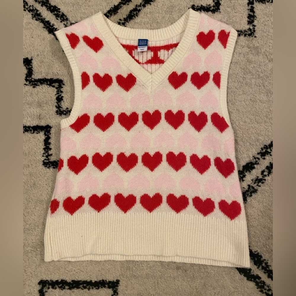 Girl’s Old Navy Heart Sweater Vest Size XL